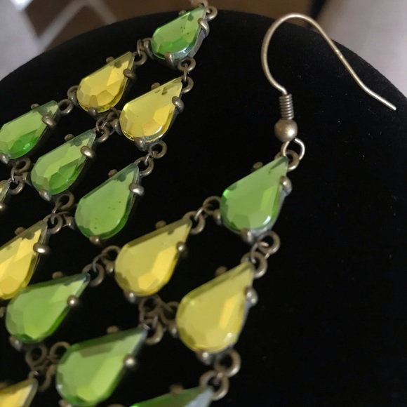 Chandelier earrings. - Picture 2 of 3